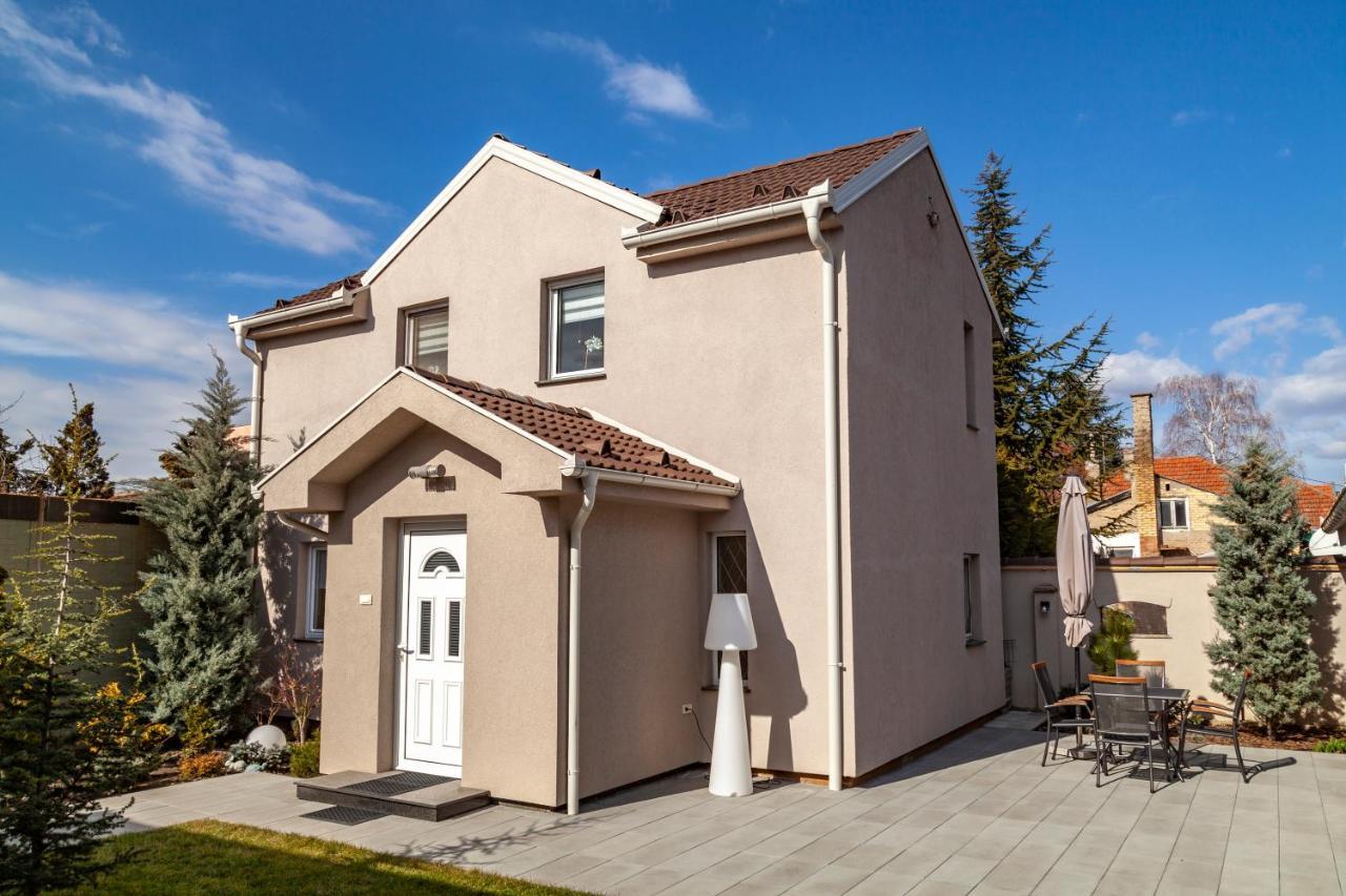 Dc Executive Homes نوفي ساد المظهر الخارجي الصورة